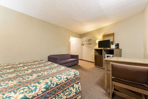 Suite - LeConte Motor Lodge Gatlinburg