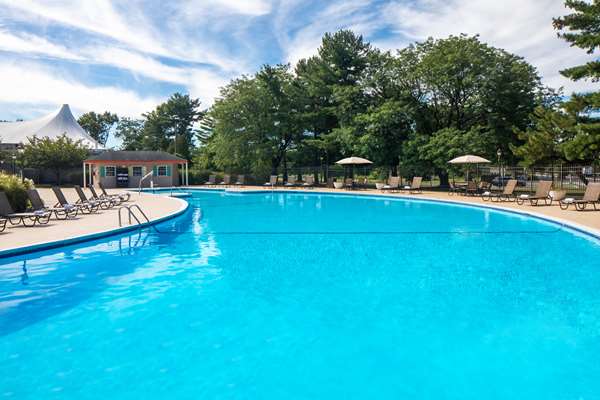 Pool - DoubleTree by Hilton Hotel Cherry Hill