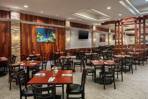 Restaurant - DoubleTree by Hilton Hotel Cherry Hill