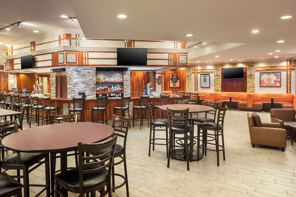 Bar - DoubleTree by Hilton Hotel Cherry Hill