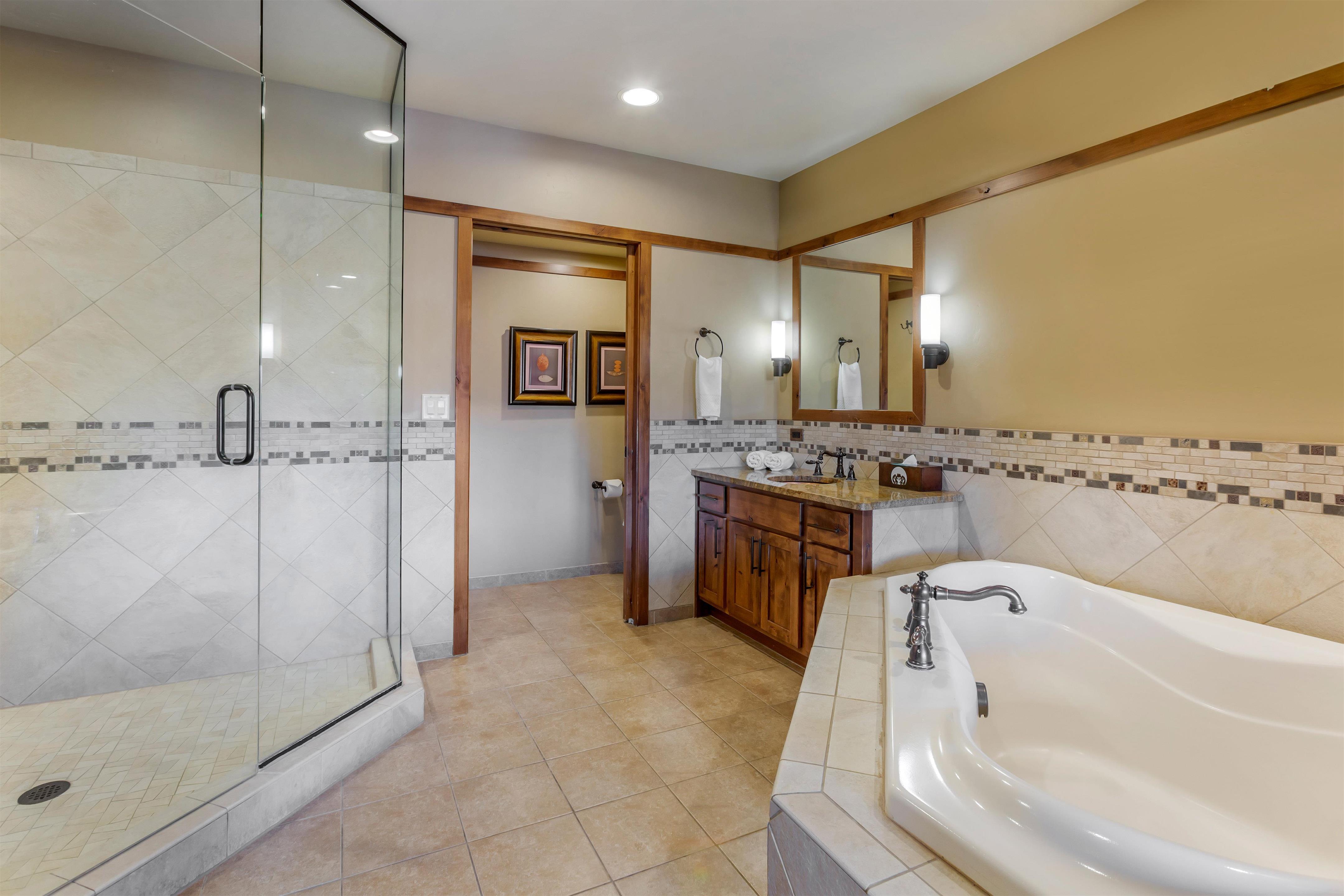 Guest room bath