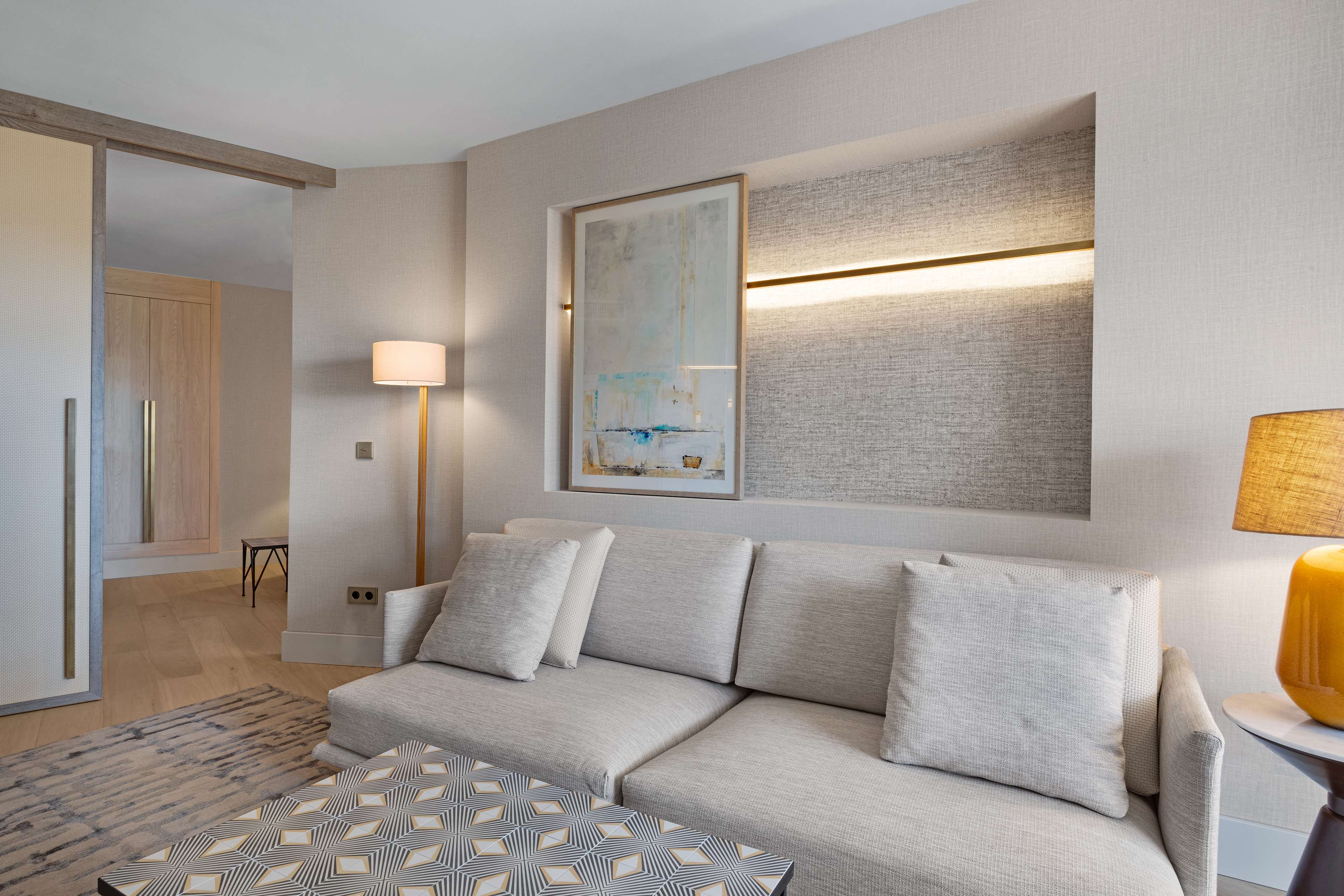Hilton Mallorca Galatzo Room Type - SUITE PARTIAL SEA VIEW