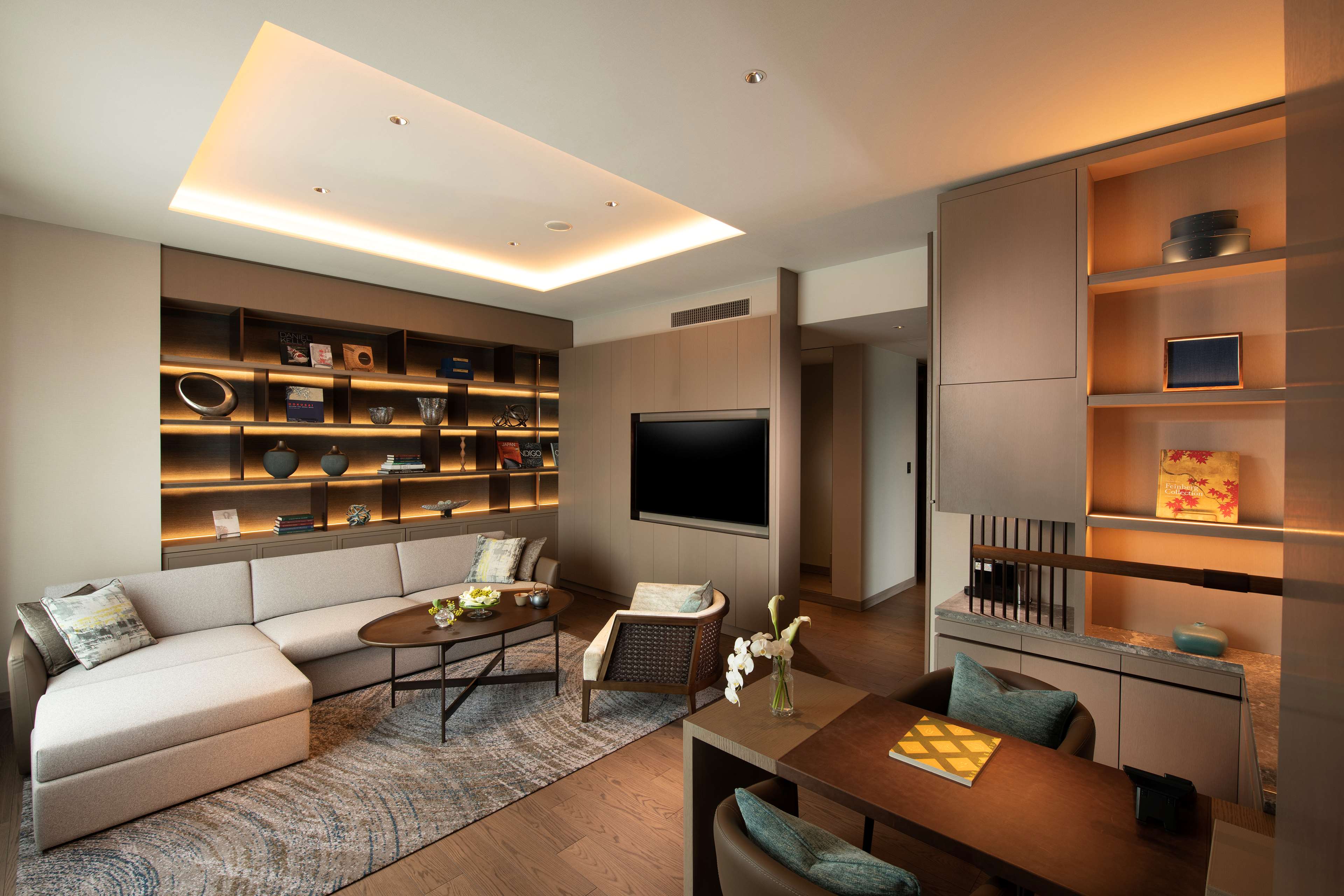 Hilton Hiroshima Room Type - KING DELUXE SUITE