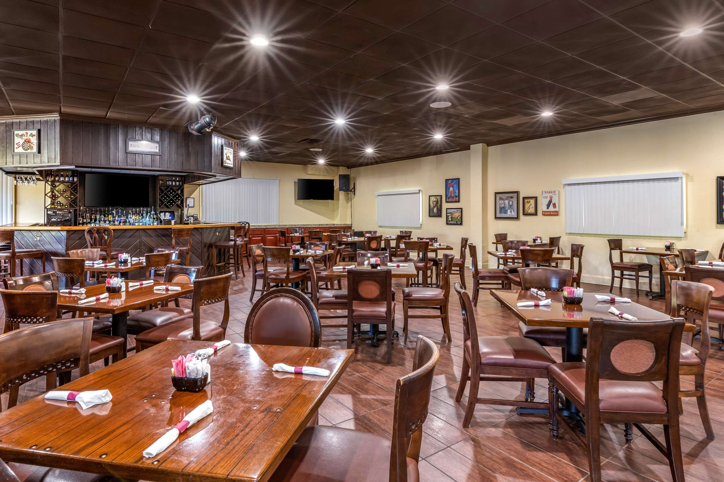 BarLounge | Hilton Vacation Club The Historic Powhatan Williamsburg