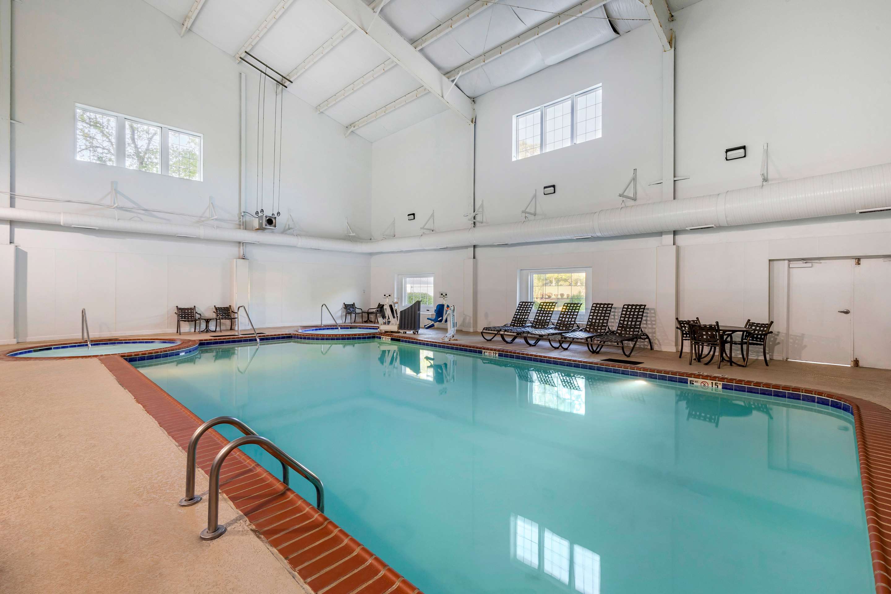 Pool | Hilton Vacation Club The Historic Powhatan Williamsburg