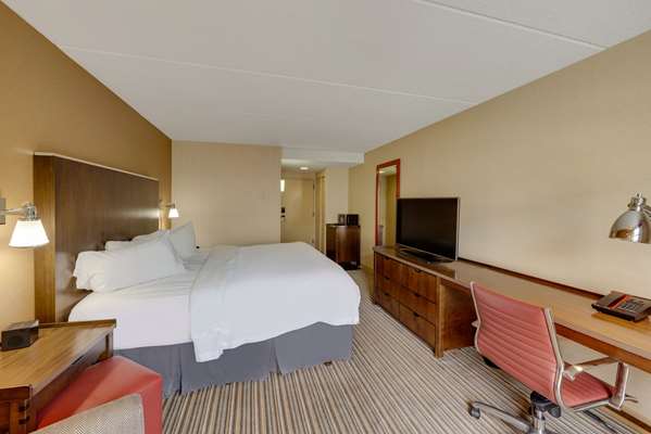  - Crossroads Hotel Newburgh - I-84, Exit 34