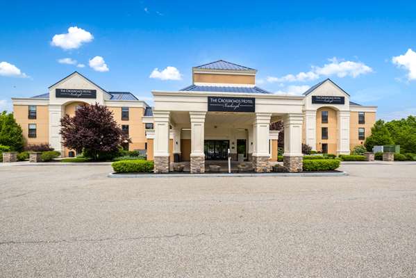 Exterior view - Crossroads Hotel Newburgh - I-84, Exit 34