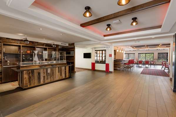  - Crossroads Hotel Newburgh - I-84, Exit 34