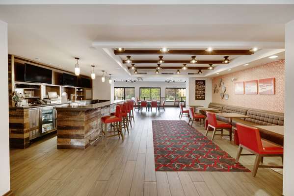 Restaurant - Crossroads Hotel Newburgh - I-84, Exit 34