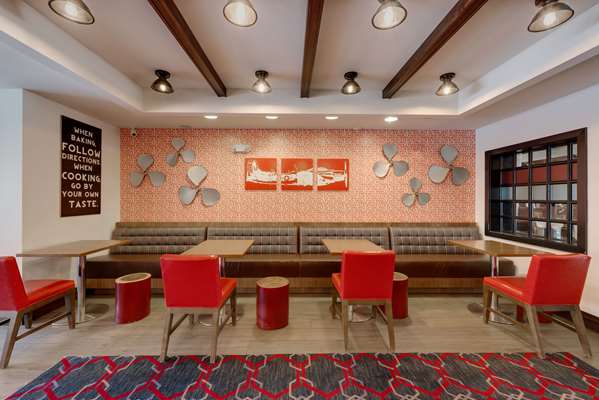 Restaurant - Crossroads Hotel Newburgh - I-84, Exit 34