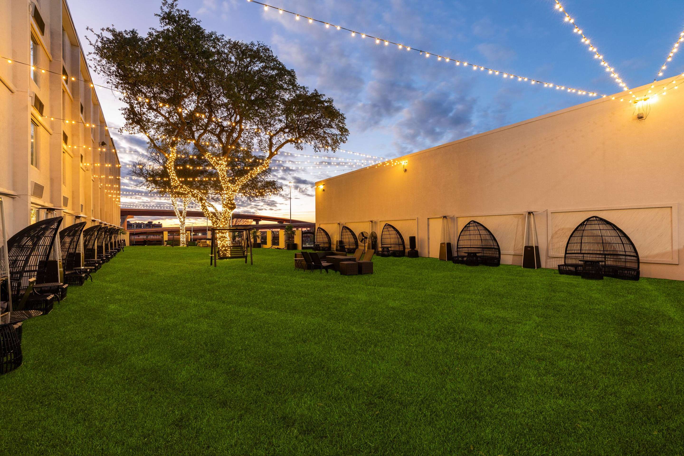 Property amenity | Wyndham DFW Airport