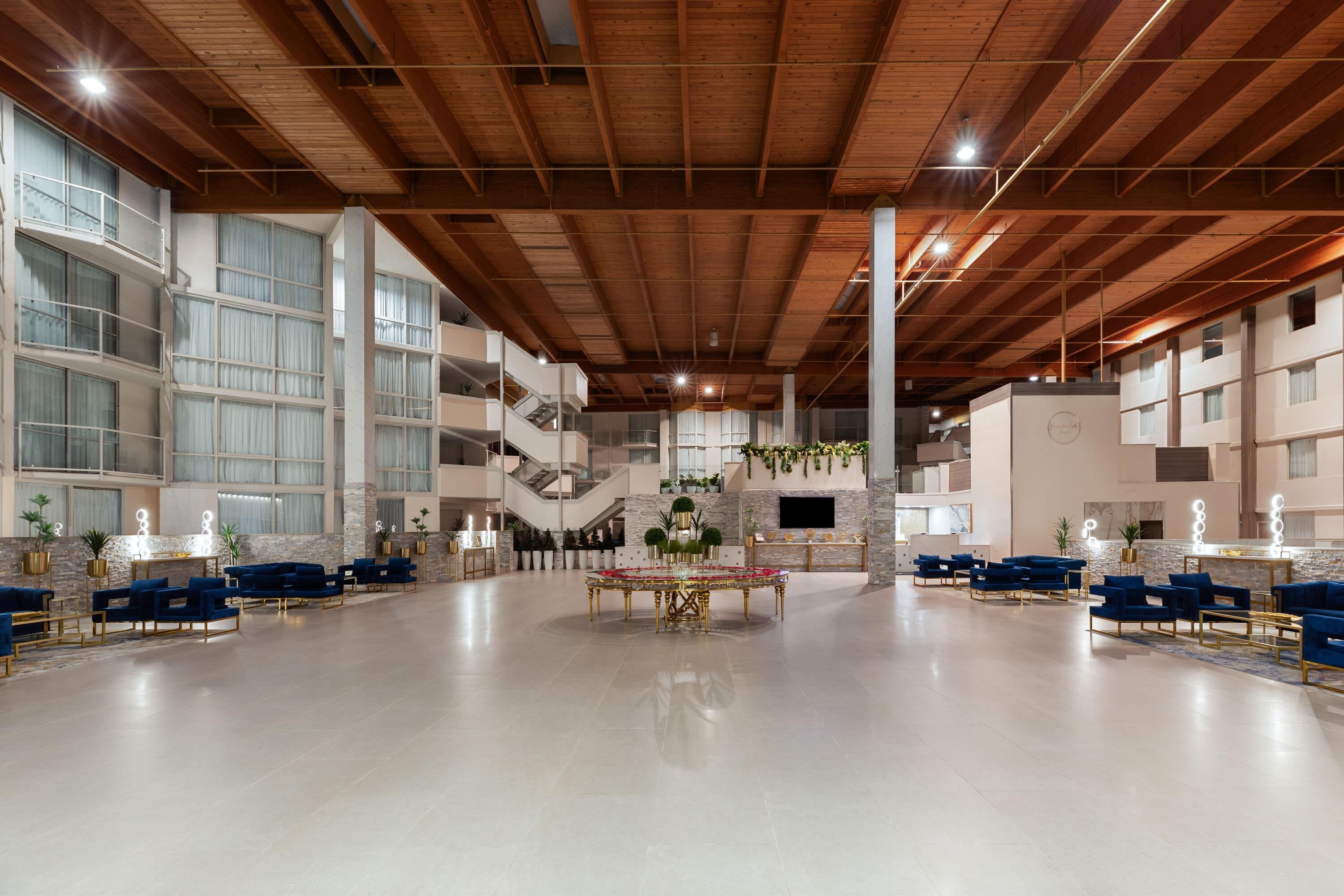 Lobby | Wyndham DFW Airport