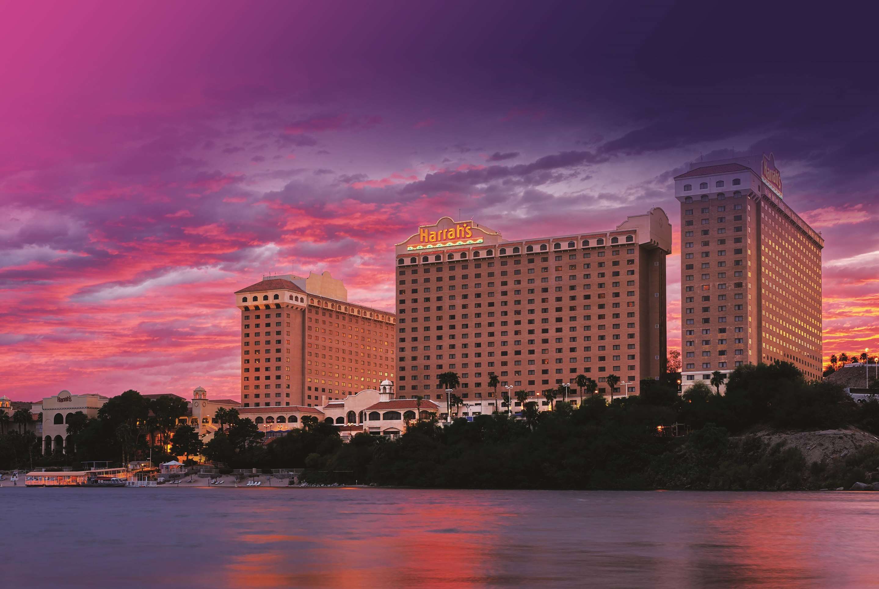Exterior | Harrah’s Laughlin - A Caesars Rewards Destination