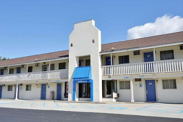 On-Site,Outdoor/Exterior,Exterior View of Building