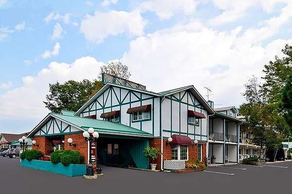 Exterior view - Super 8 Motel Gananoque
