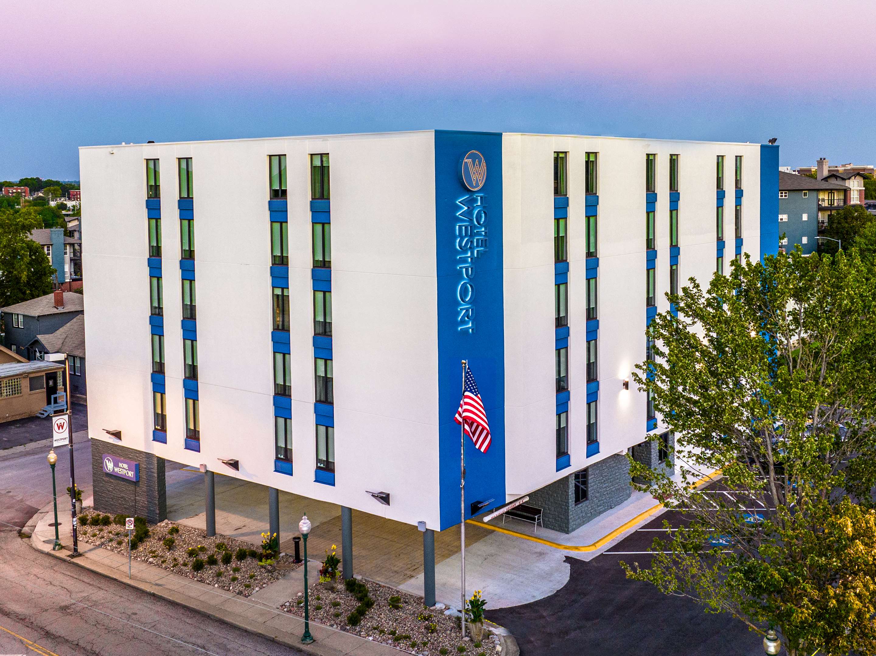 Exterior | Hotel Westport Kansas City, Tapestry Collection by Hilton