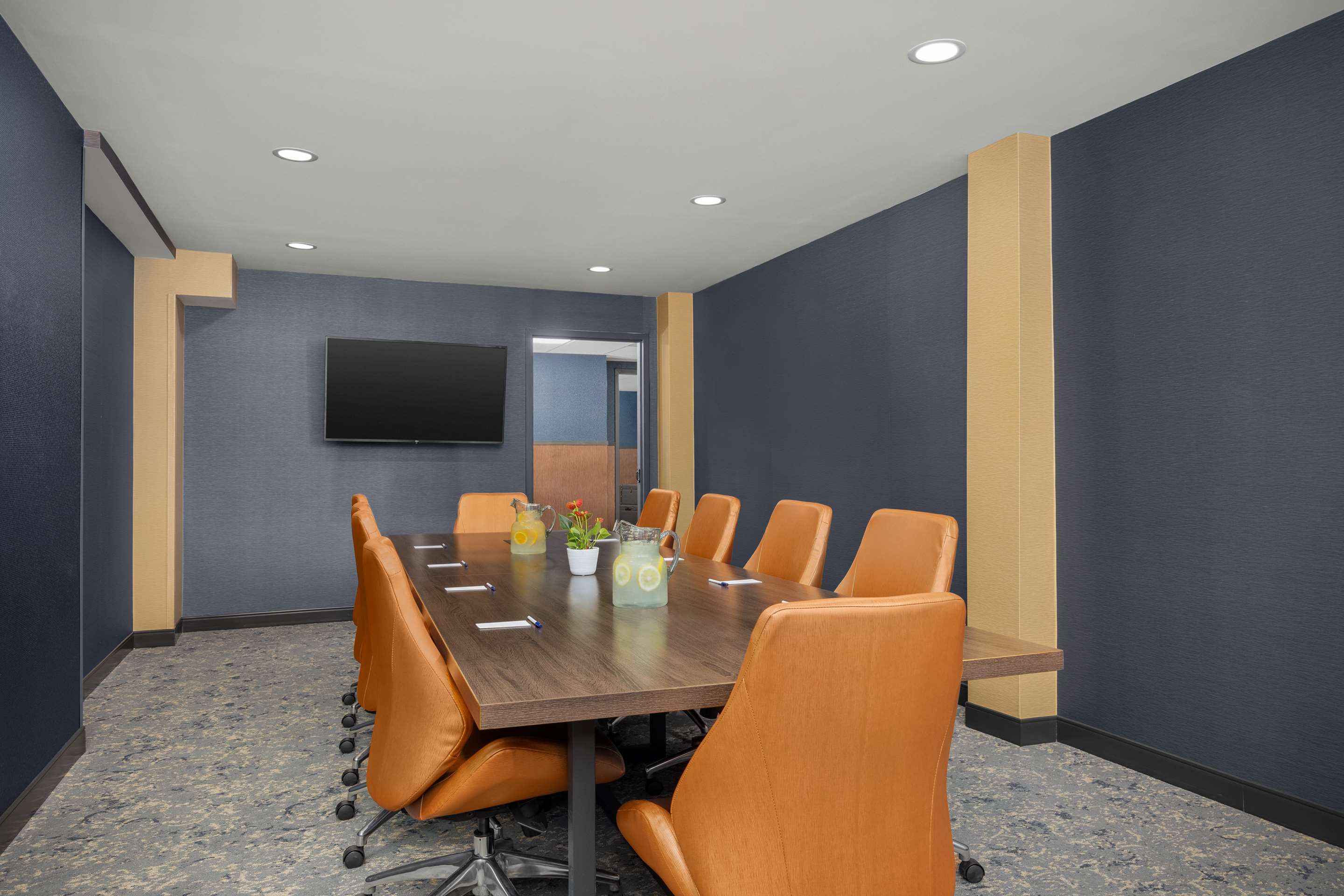 Meeting Room | Hotel Westport Kansas City, Tapestry Collection by Hilton