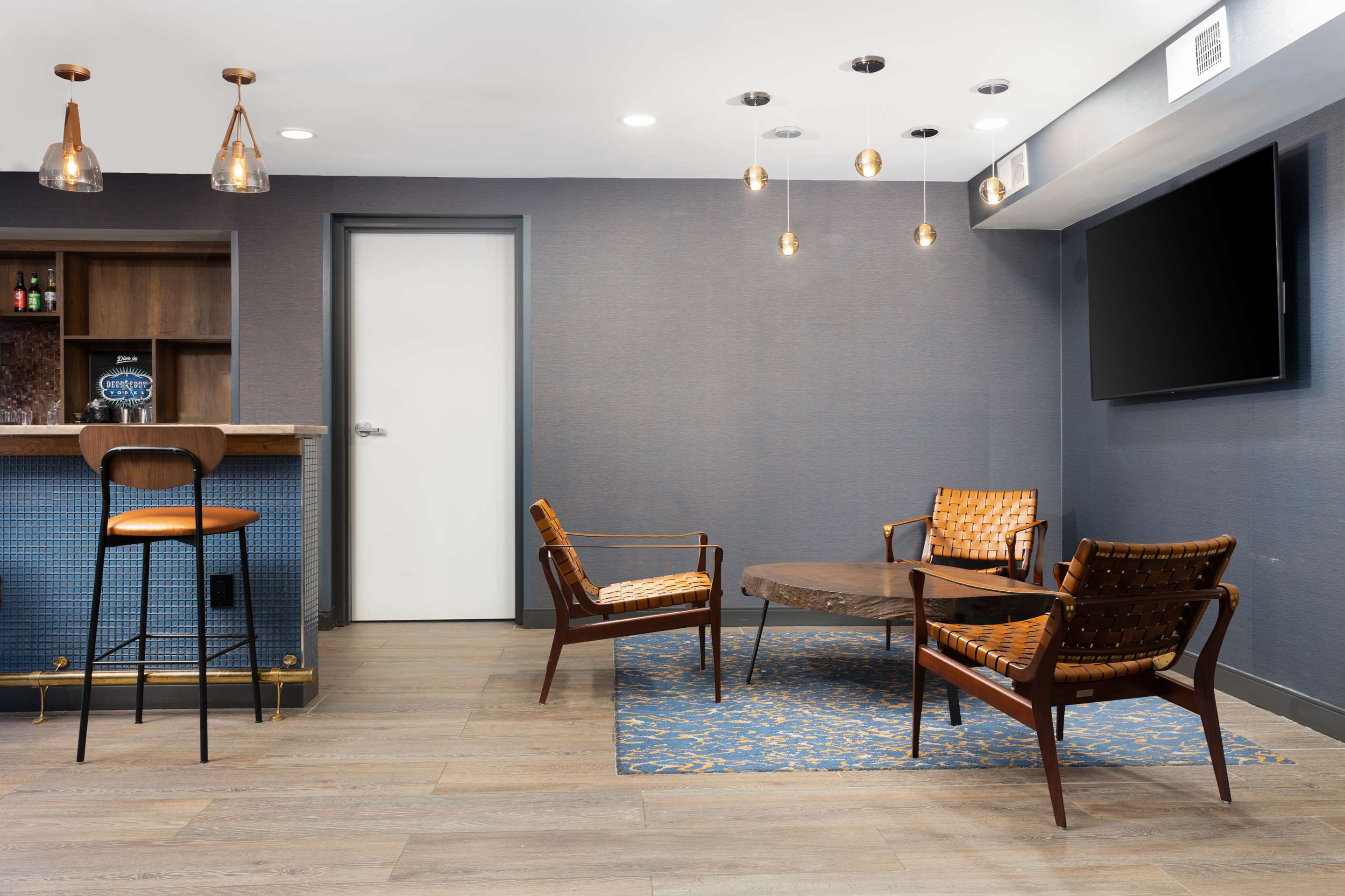 BarLounge | Hotel Westport Kansas City, Tapestry Collection by Hilton