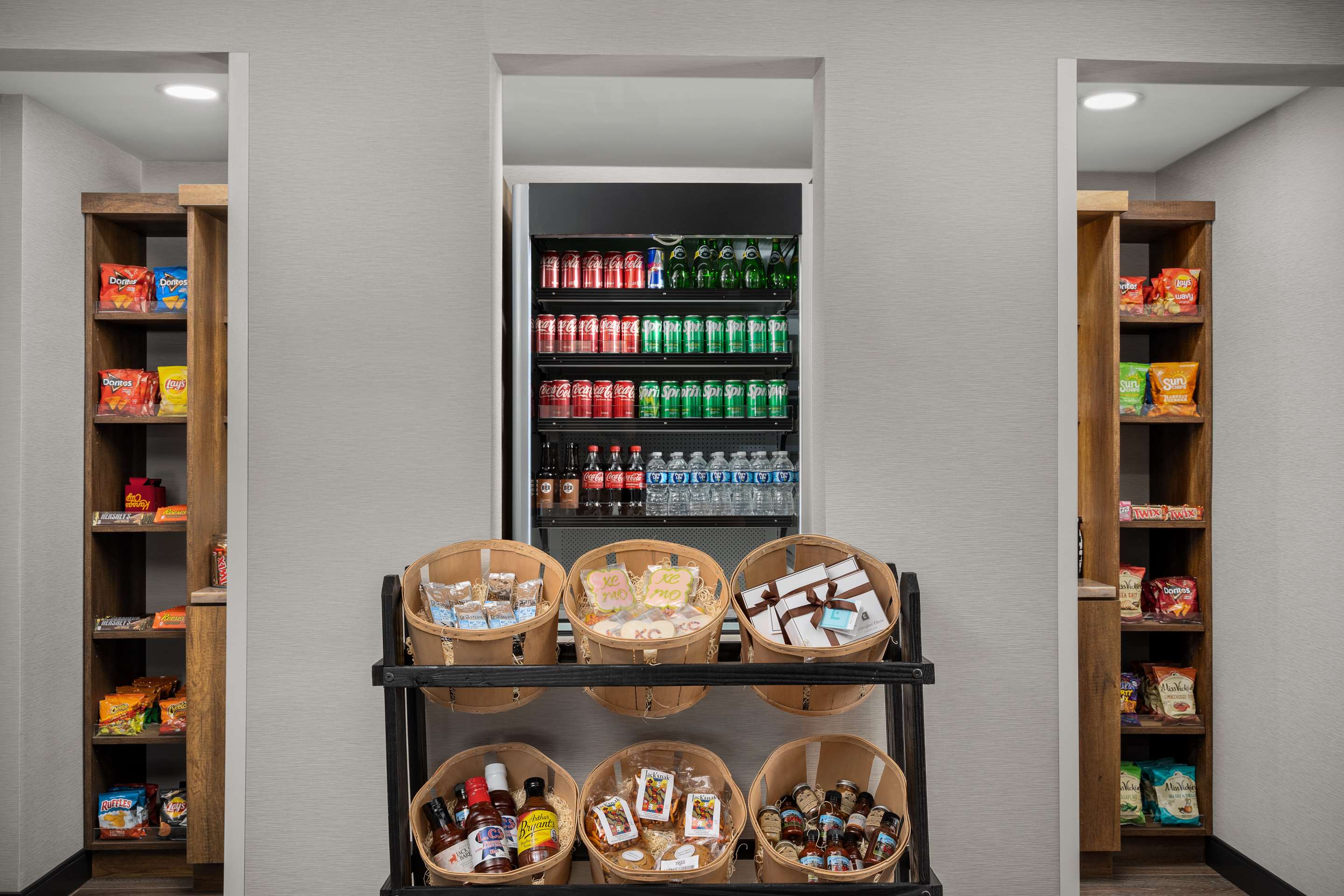 Restaurant | Hotel Westport Kansas City, Tapestry Collection by Hilton