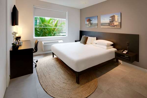  - MB Hotel Beachfront Miami Beach
