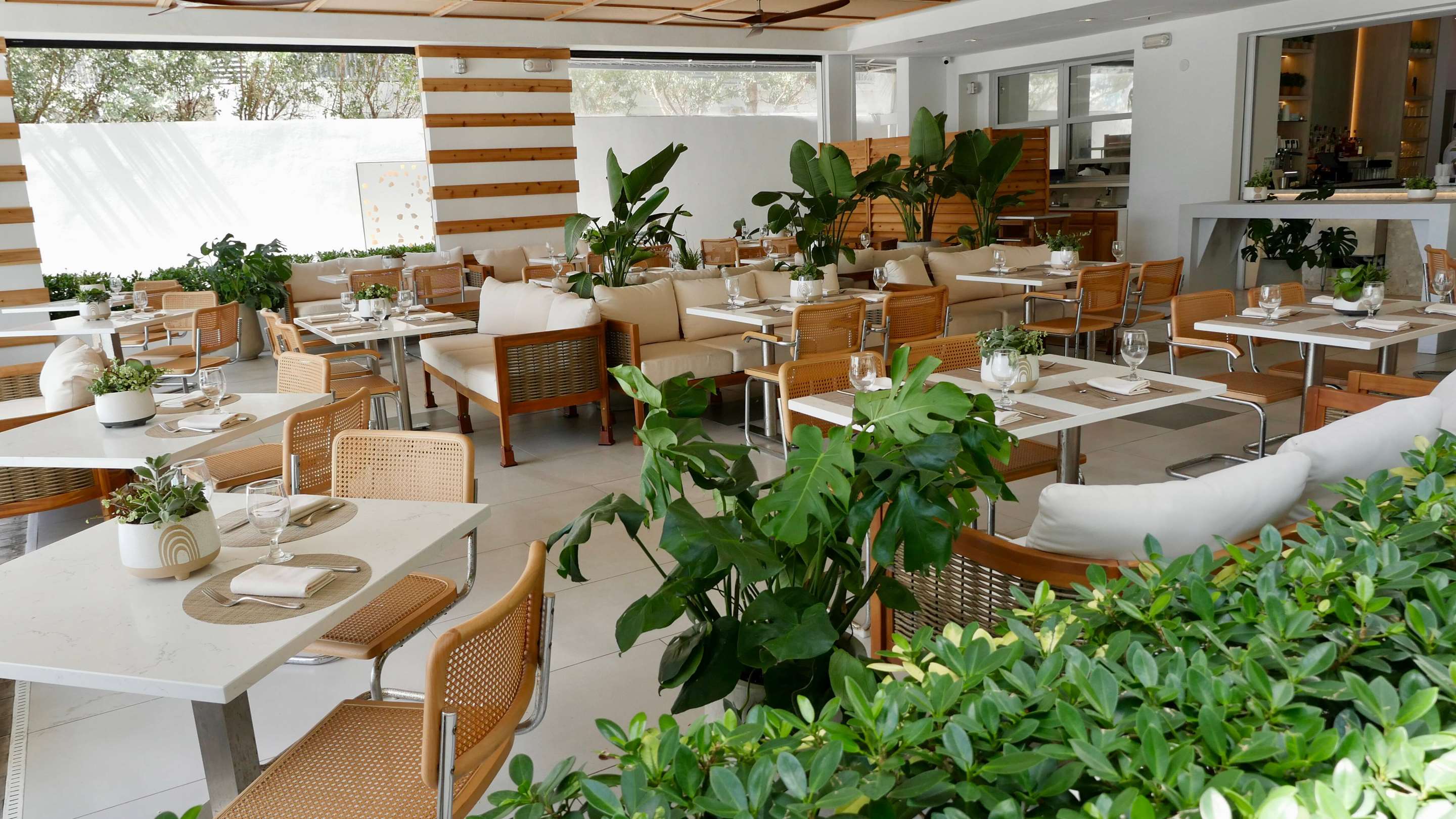 Restaurant | MB Hotel, Trademark Collection by Wyndham
