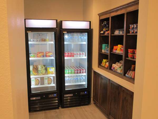  - Best Western Plus Bonham Hotel