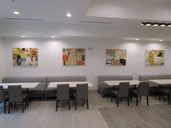 Amenities - Best Western Plus Bonham Hotel