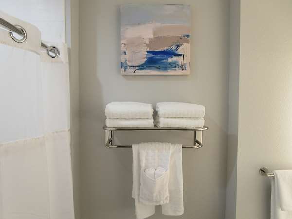  - Best Western Plus Bonham Hotel