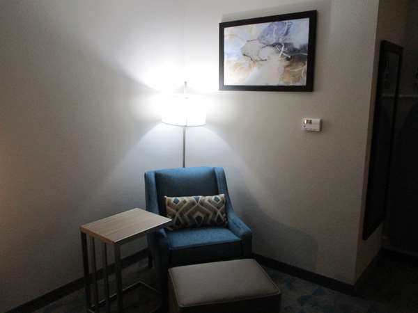  - Best Western Plus Bonham Hotel