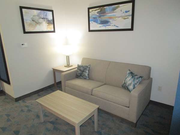 Suite - Best Western Plus Bonham Hotel