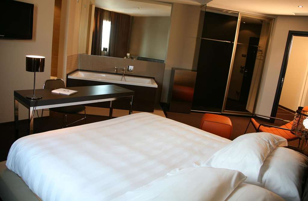 G HOTEL ANCONA-guestroom-Guest Room,On-Site.jpg