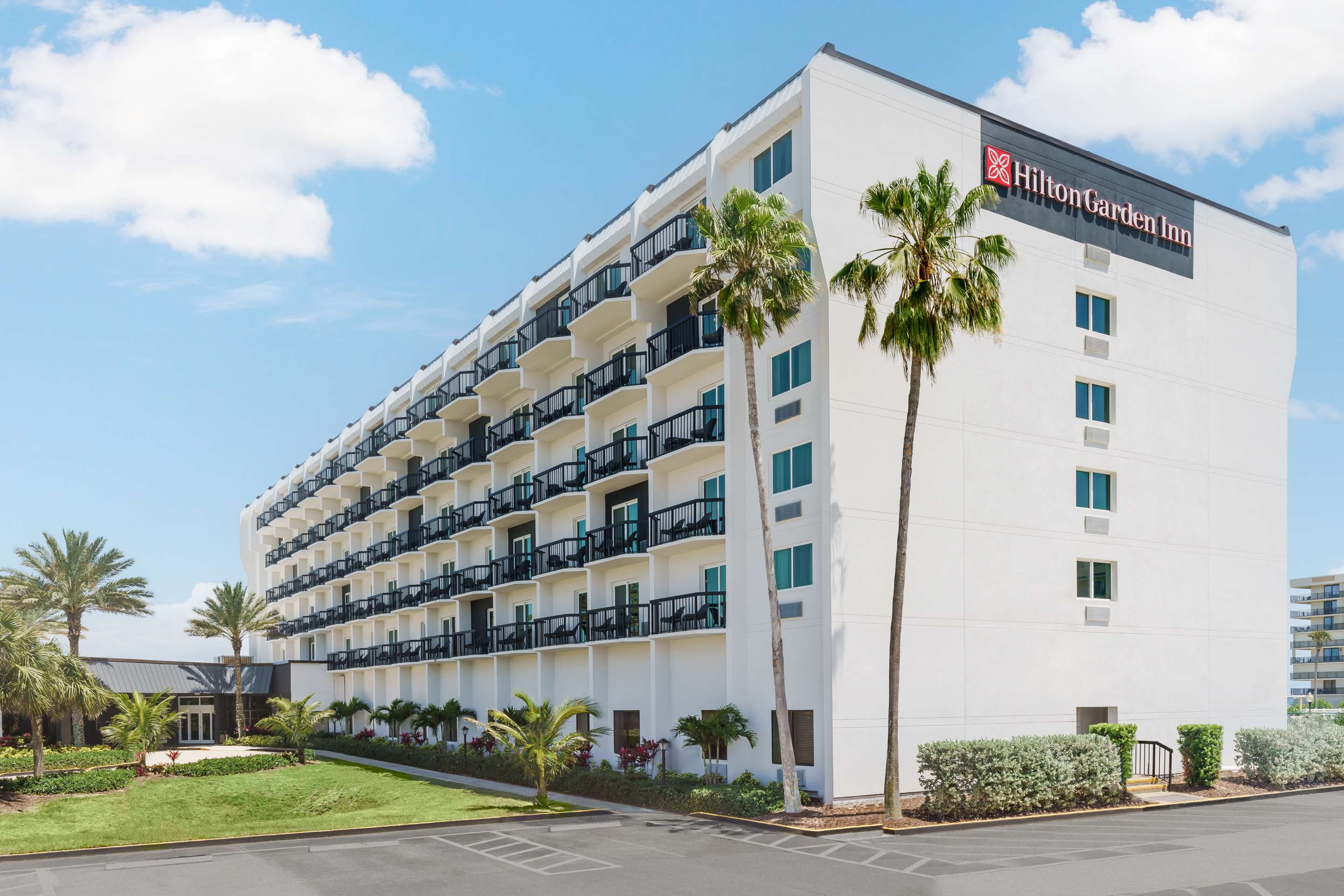 Exterior | Hilton Garden Inn Cocoa Beach Oceanfront