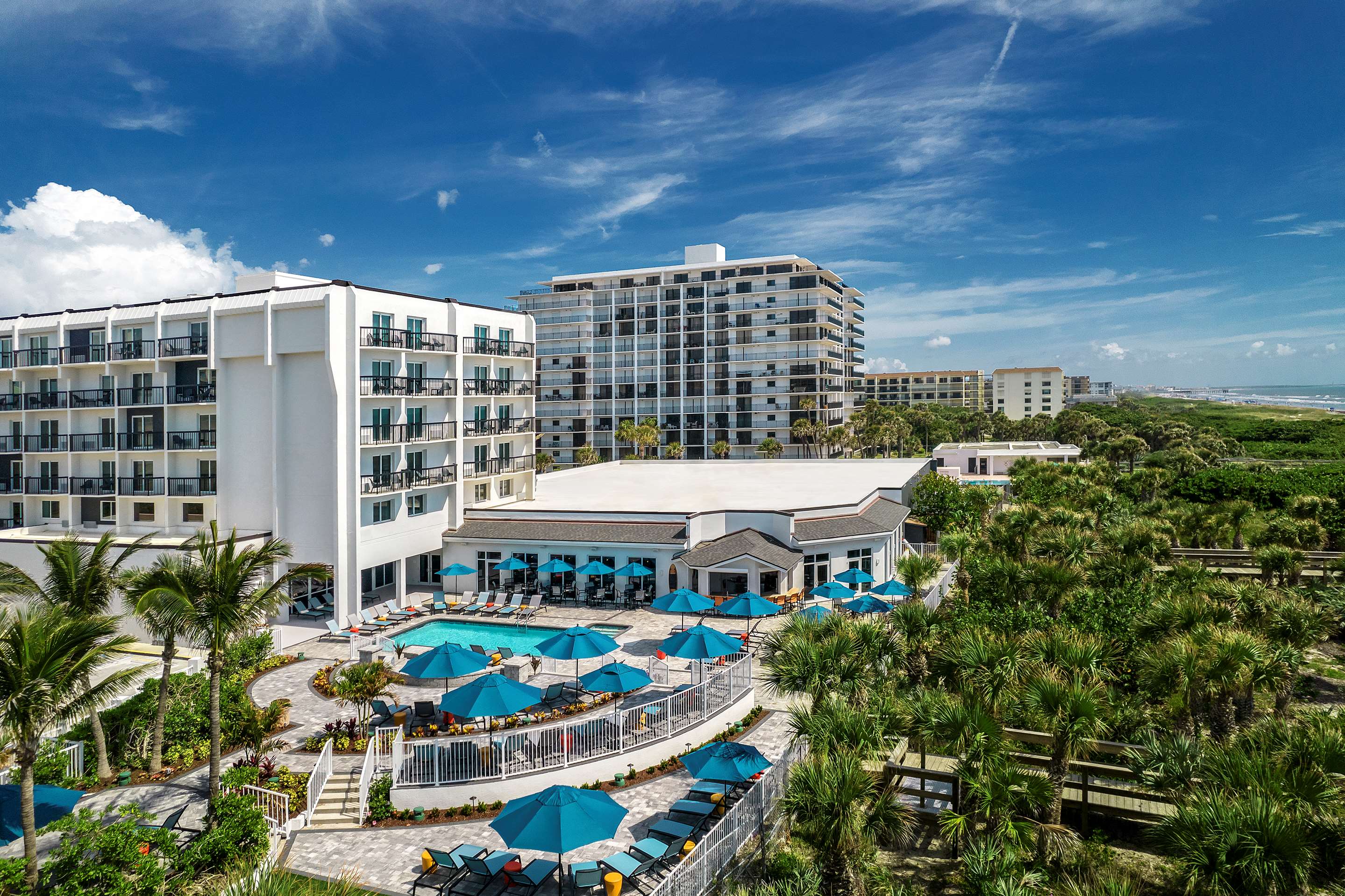 Pool | Hilton Garden Inn Cocoa Beach Oceanfront