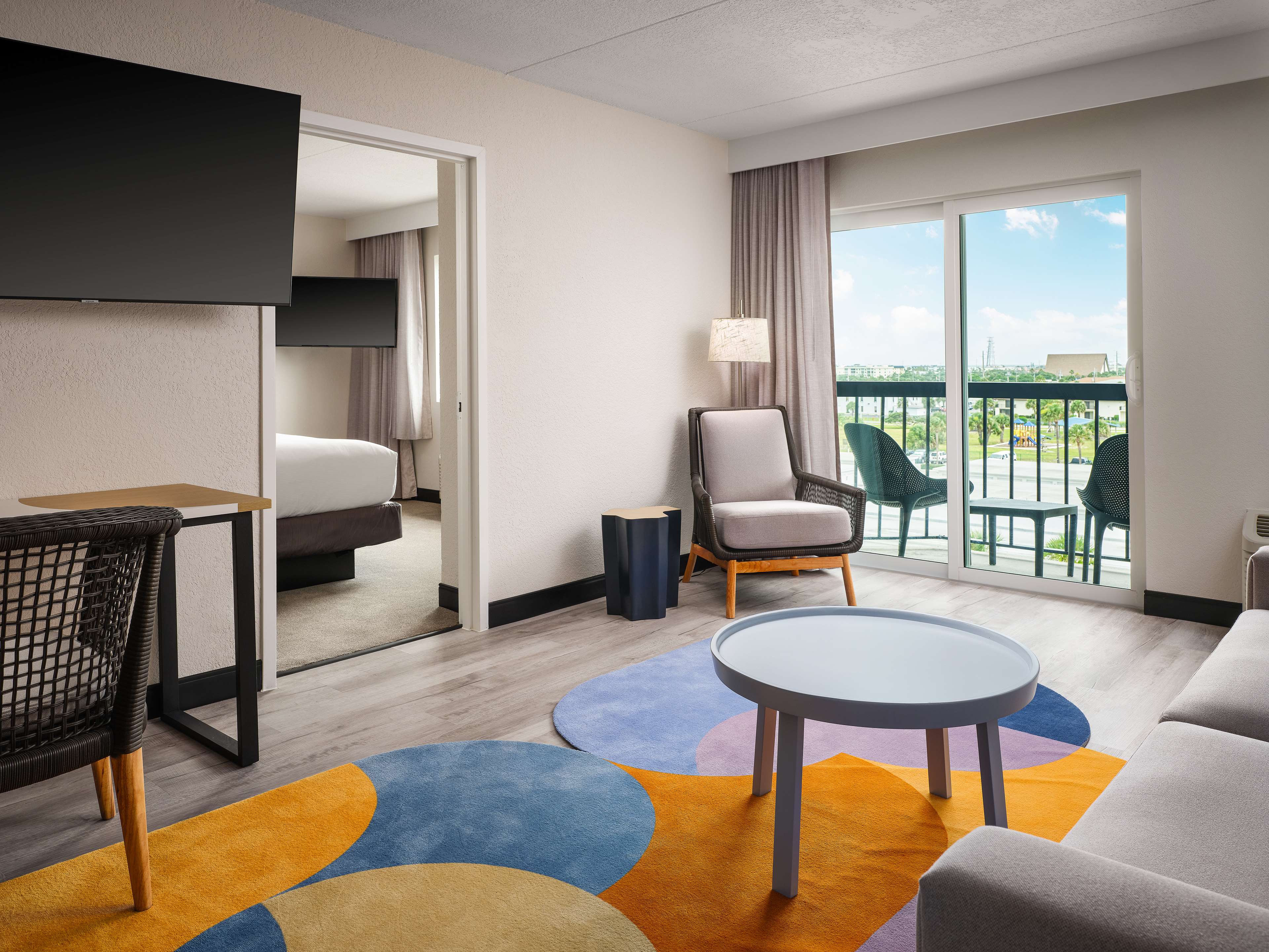 DoubleTree by Hilton Cocoa Beach - Oceanfront Room Type - 1K STE BALC PART OCN VW