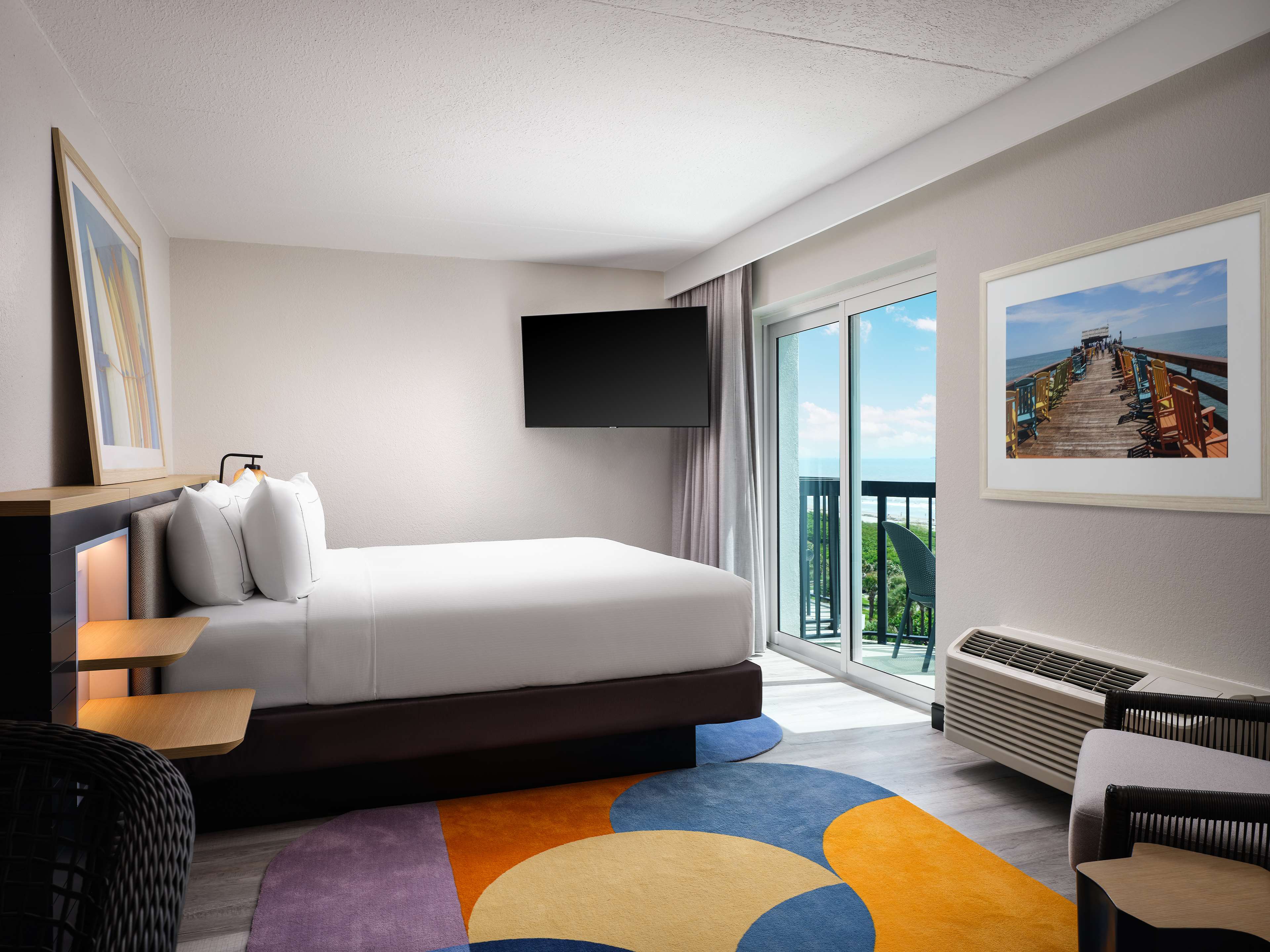 DoubleTree by Hilton Cocoa Beach - Oceanfront Room Type - 1 KING OCEAN FRONT BALCONY