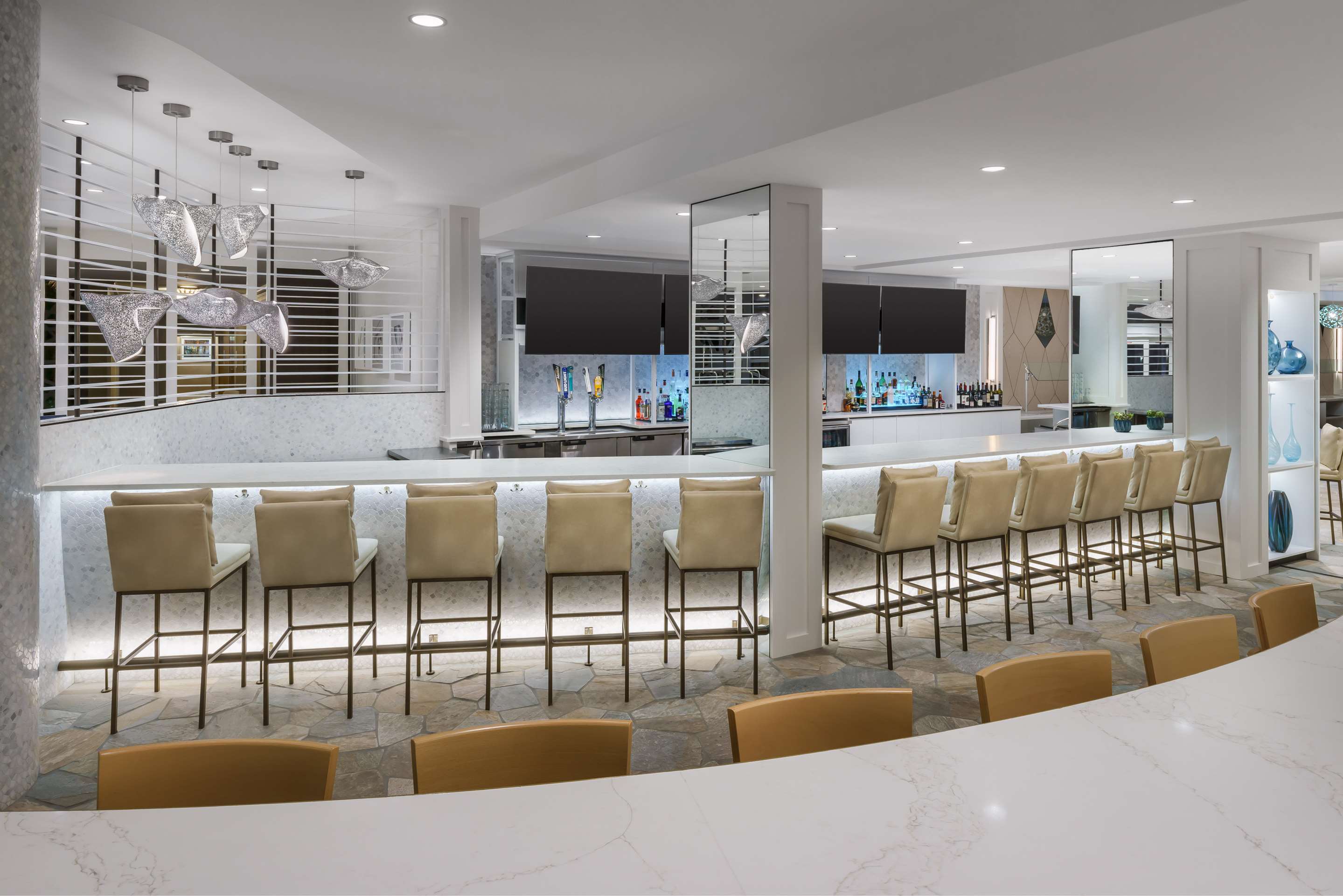 BarLounge | Hilton Garden Inn Cocoa Beach Oceanfront