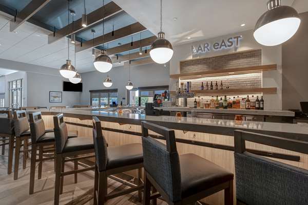 Bar - Homewood Suites by Hilton Oak Creek - I-41 &  I-94, Exit 321