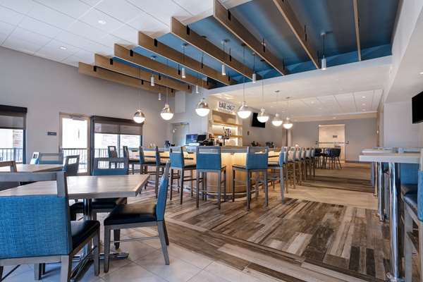 Bar - Homewood Suites by Hilton Oak Creek - I-41 &  I-94, Exit 321