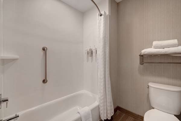  - Homewood Suites by Hilton Oak Creek - I-41 &  I-94, Exit 321