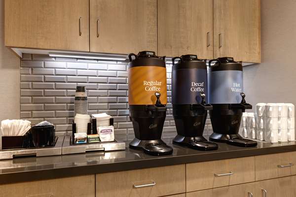 Amenities - Homewood Suites by Hilton Oak Creek - I-41 &  I-94, Exit 321