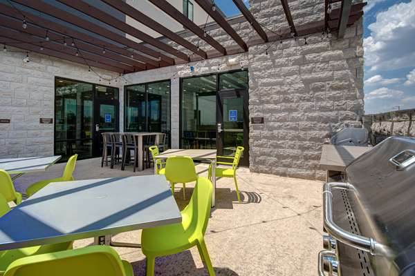 Restaurant - Home2 Suites by Hilton Burleson