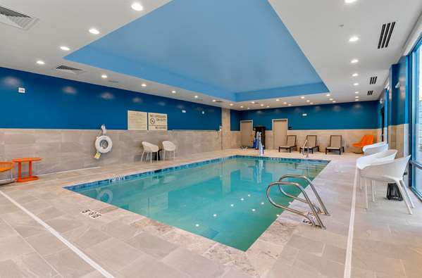Pool - Hampton Inn Northeast Colorado Springs