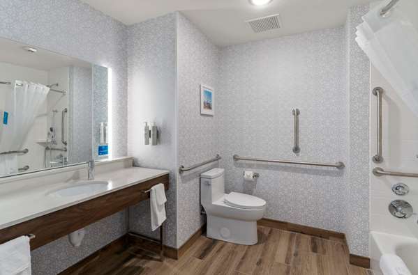  - Hampton Inn Northeast Colorado Springs