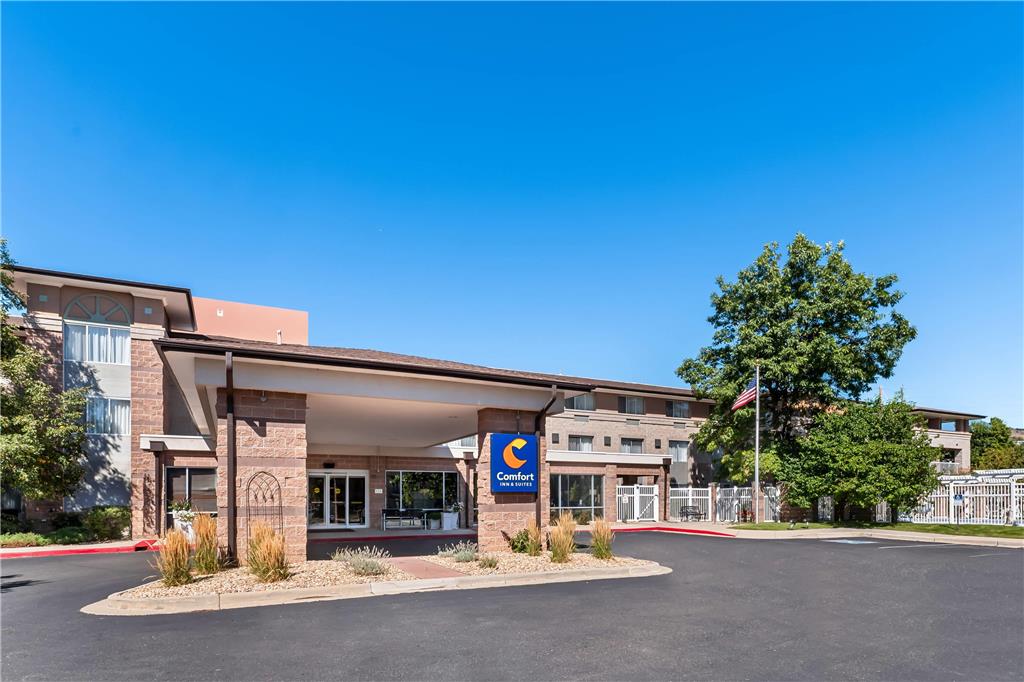 Comfort Inn & Suites