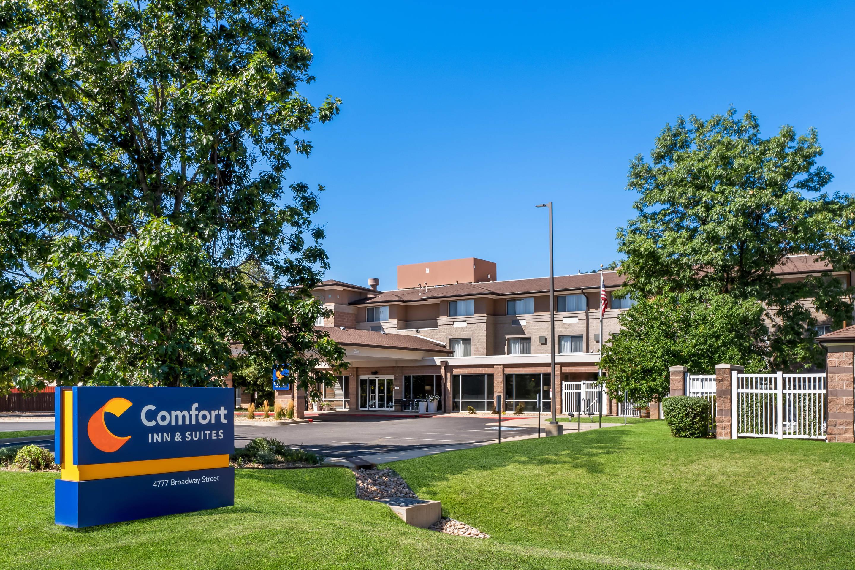 Hotel exterior | Comfort Inn & Suites Boulder