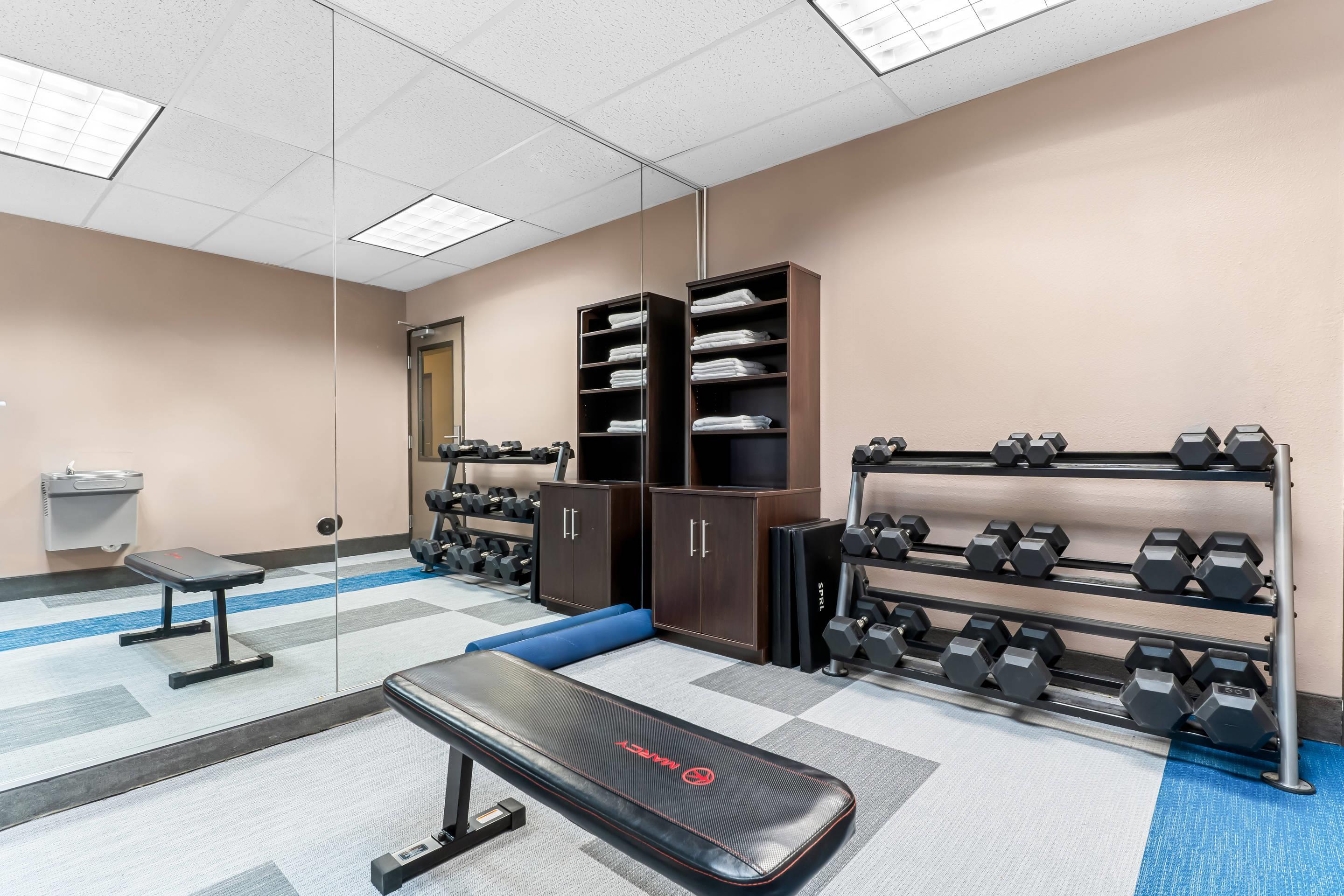 Fitness center | Comfort Inn & Suites Boulder