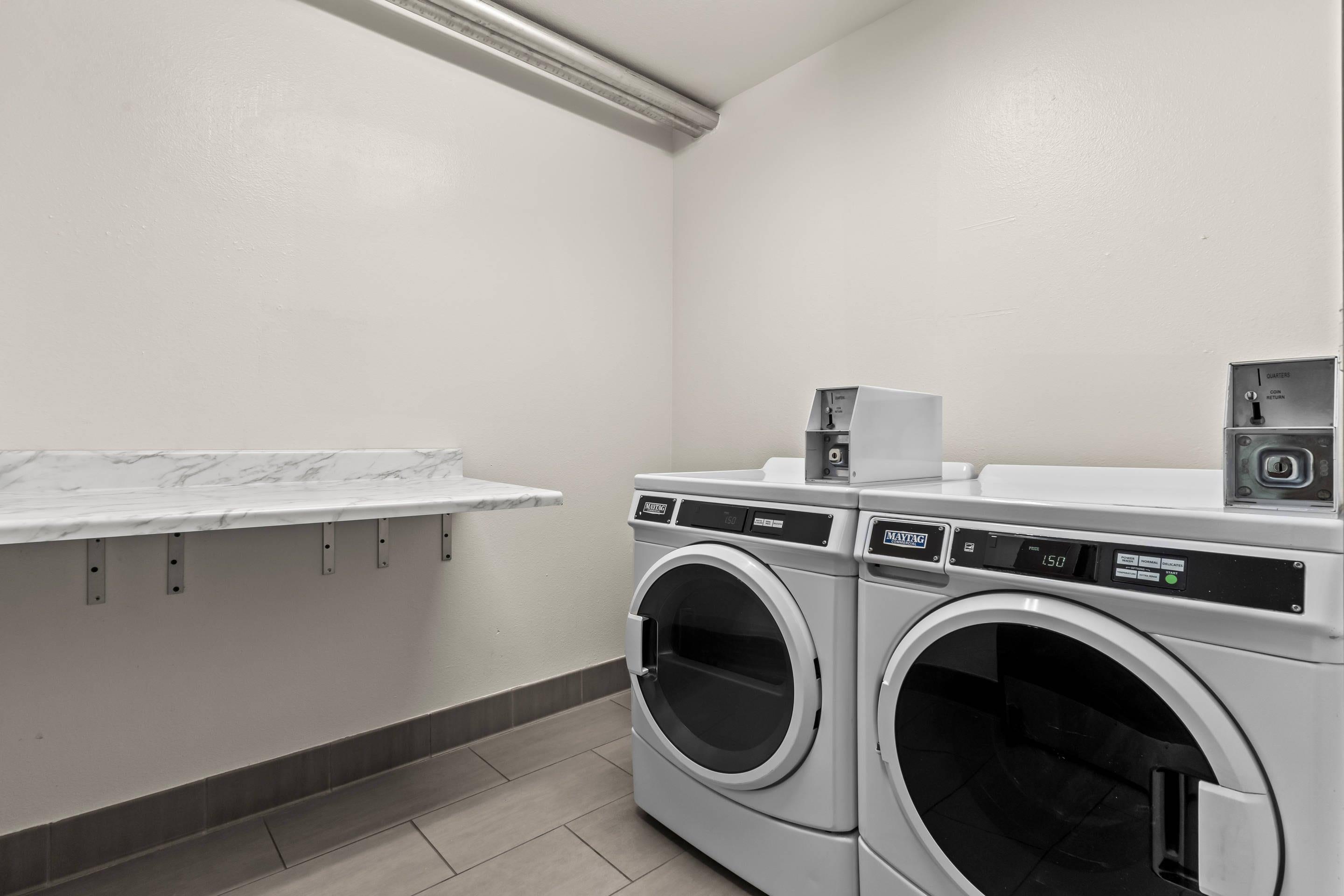 Guest laundry facilities | Comfort Inn & Suites Boulder
