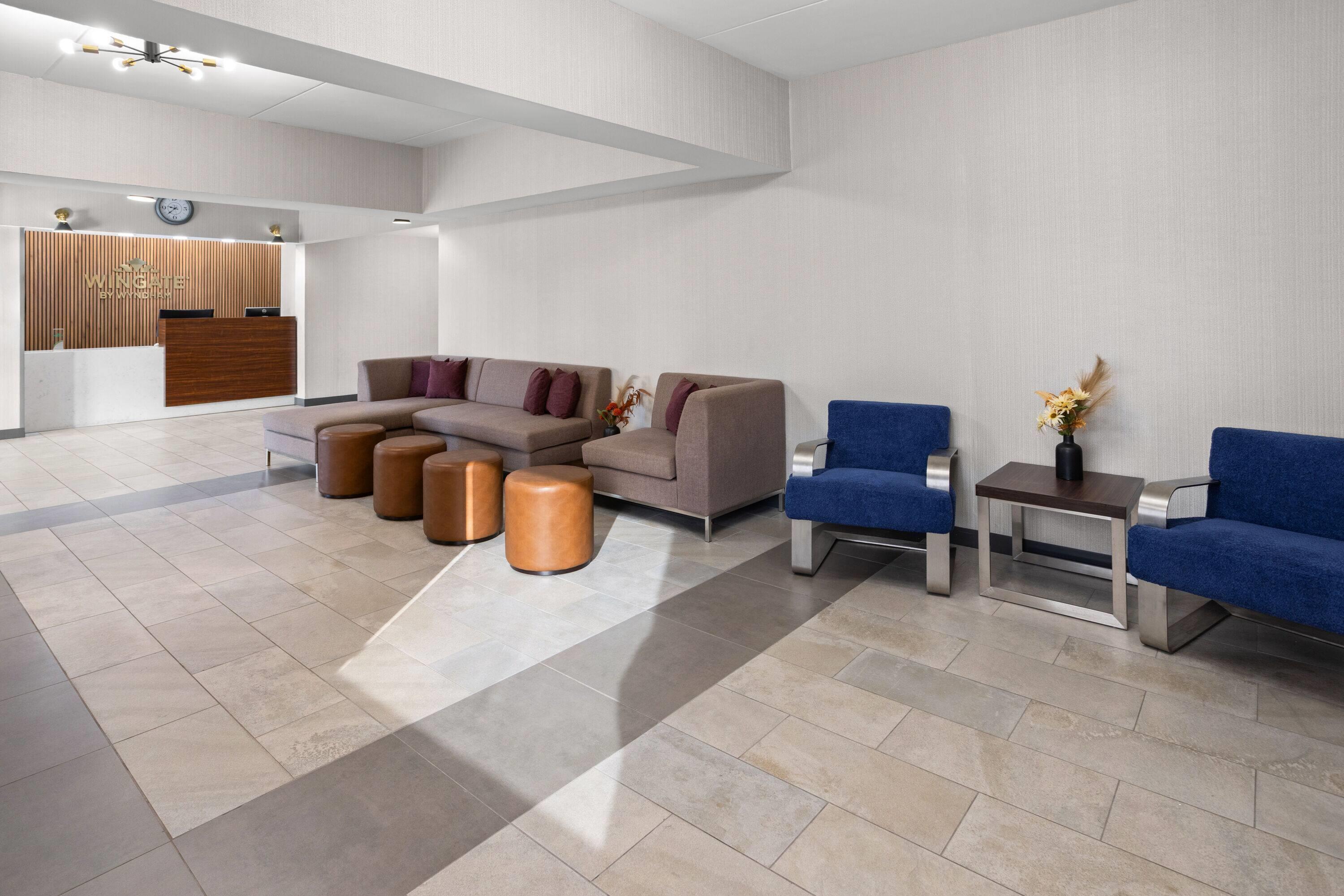 Lobby | Wingate by Wyndham Pittsburgh/New Stanton