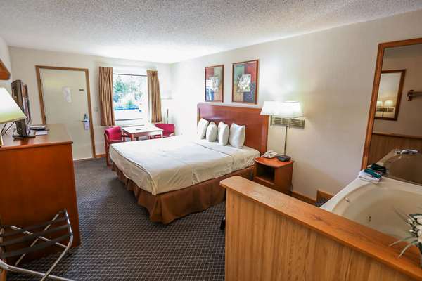  - Super 8 Motel Shepherd of the Hills Branson