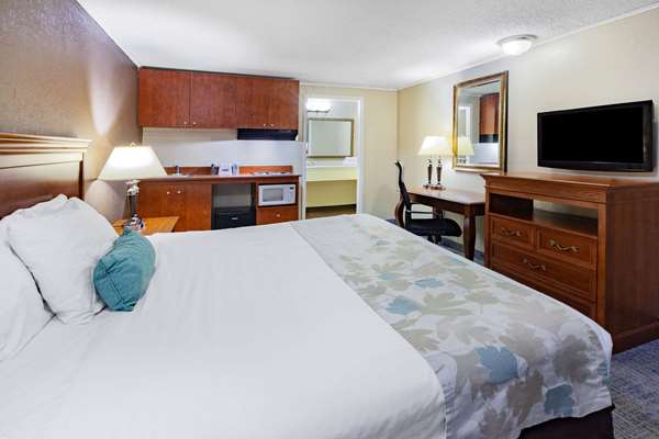  - Travelodge Monroe - I-75, Exit 15